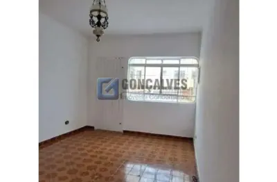 Casa com 2 quartos para alugar na rua francisco visentainer, assunção, são bernardo do campo, 180 m2 por r$ 3.200