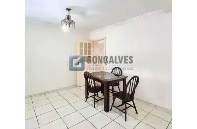 Casa com 2 quartos para alugar na rua dráusio, paulicéia, são bernardo do campo, 125 m2 por r$ 2.800