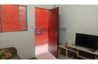 Sobrado com 4 quartos à venda no Ferrazopolis em São Bernardo do Campo/SP.