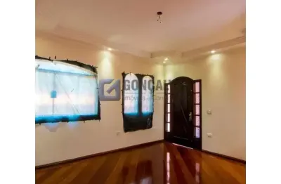 Casa com 3 quartos para alugar na rua rogério giorgi, parque marajoara, santo andré, 262 m2 por r$ 5.000