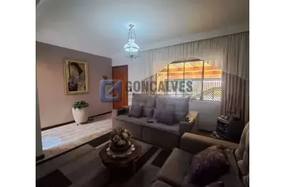 Casa com 3 quartos para alugar na rua luiz josé freire, santa terezinha, são bernardo do campo, 157 m2 por r$ 4.000
