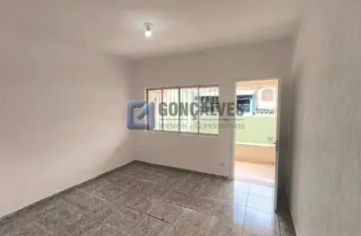 Casa com 2 quartos para alugar na rua francisco tosi, ferrazópolis, são bernardo do campo por r$ 2.000