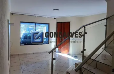 Sobrado Residencial para Aluguel em Demarchi, SBC – 3 Suítes, 170m²