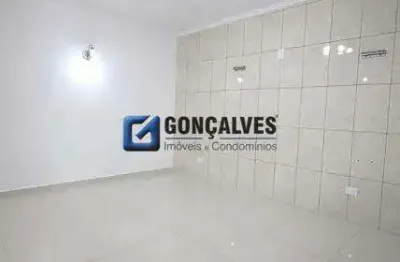 Sobrado para Aluguel na Vila Metalúrgica, Santo André – 2 Quartos, Amplo Espaço