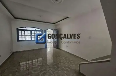 Sobrado 3 Quartos (1 Suíte) – Campestre, Santo André | Aluguel R$4.400