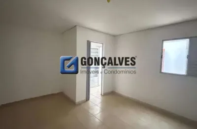 14717, Casa, para aluguel, para alugar, 2.800,00,Campestre, Santo André,3 quartos