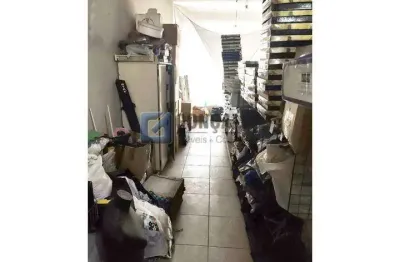 Prédio Comercial para Aluguel em Fundação, São Caetano do Sul – 150m² Interna + 150m² Externa, 3 Banheiros