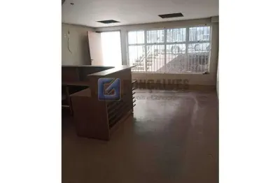 Sobrado Comercial para Aluguel - Jardim do Mar, SBC | 200 m², 2 Vagas