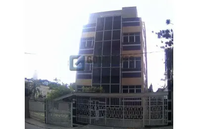 Prédio Comercial para Alugar em Nova Petrópolis, SBC – 3 andares, 21 vagas