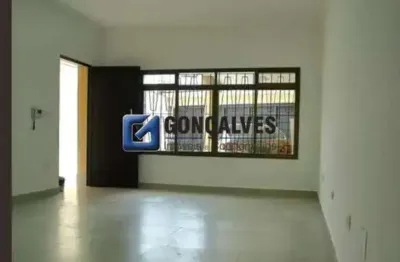 Sobrado 3 Quartos com 2 Suítes — Jardim do Mar, SBCampo (Aluguel)