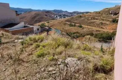 Terreno à venda no Jardim Centenário, Poços de Caldas 
