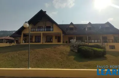 Casa com 4 quartos à venda na Chácara São Francisco, Poços de Caldas 