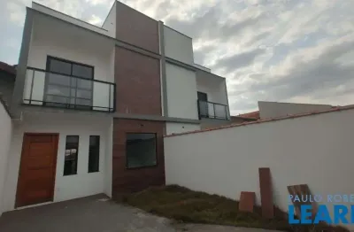 Casa com 3 quartos à venda no Jardim das Acácias, Poços de Caldas 