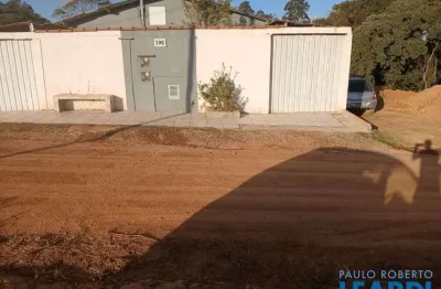 Casa com 2 quartos à venda no Laranjeiras de Caldas, Caldas 