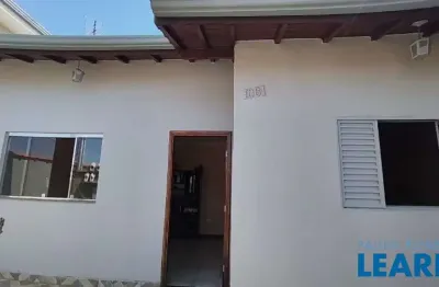 Casa com 3 quartos à venda no Jardim das Acácias, Poços de Caldas 