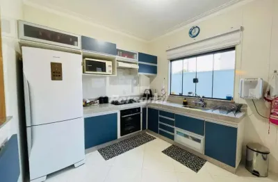Casa térrea com piscina em condomínio fechado, em taubaté - ca6216