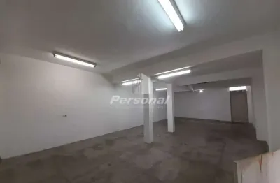 Casa comercial com 2 salas para alugar no Centro, Tremembé 