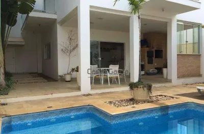 Casa com 3 quartos para alugar, sendo 290 m² de área útil - Iate Clube de Americana - Americana/SP