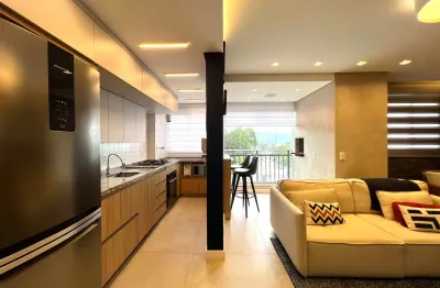 Apartamento 100% mobiliado no costa e silva, com 70 m² privativos e duas vagas  de garagem.