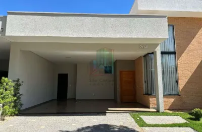 Linda casa com 3 suites com moveis planejados em condominio fechado