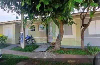 Casa de 2 dormitorios com piscina aquecida em condominio fechado