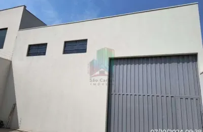 Excelente barracao com 200 metros quadrados de construcao na Vila Nery