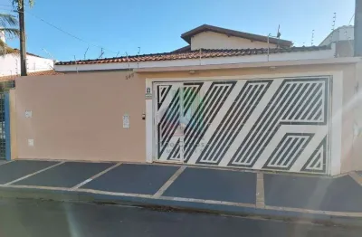 Excelente sobrado com 3 dormitorios com 1 suite, piscina e churrasqueira