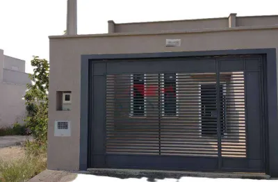 Oportunidade única em indaiatuba! casa à venda com 2 qts sendo uma suíte, lavanderia e 2 vagas de garagem no bairro sabiás em indaiatuba sp!