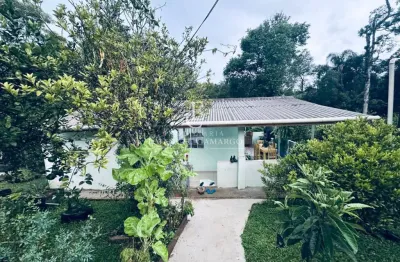 Chácara / sítio com 2 quartos à venda na Rua Simone Ribas Viana, Vila Santa Helena 3, Piraquara