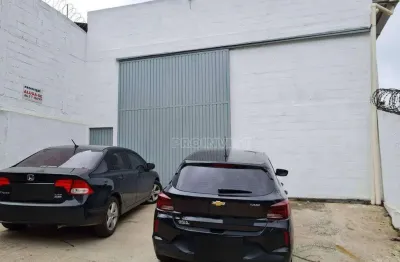 Galpão para alugar, 200 m² por R$ 7.000,00/mês - Raposo Tavares - São Paulo/SP