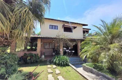 Casa com 3 dormitórios à venda, 376 m² por R$ 1.400.000,00 - Patrimônio do Carmo - São Roque/SP