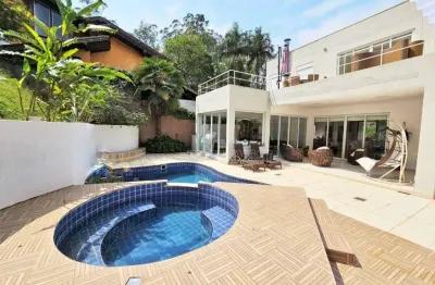 Casa com 4 dormitórios à venda, 372 m² por r$ 4.300.000,00 - chácara dos lagos - carapicuíba/sp