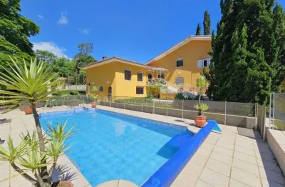 Casa em condomínio de alto padrão na granja viana!!!