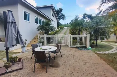 Casa com 3 dormitórios à venda, 265 m² por r$ 1.700.000,00 - recanto suíço - vargem grande paulista/sp