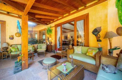 Casa com 4 dormitórios à venda, 470 m² por R$ 3.990.000,00 - São Fernando Golf Club - Cotia/SP