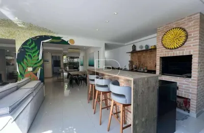 Casa com 3 dormitórios à venda, 180 m² por R$ 2.300.000,00 - Tamboré 04 - Santana de Parnaíba/SP