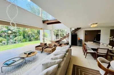 Casa com 4 dormitórios à venda, 491 m² por R$ 2.650.000,00 - Granja Viana - Carapicuíba/SP