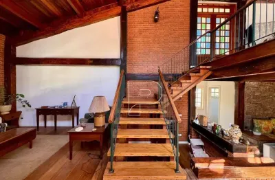 Casa de Condomínio com 5 quartos à venda, 375,50 m² por R$1.650.000,00 - Granja Viana