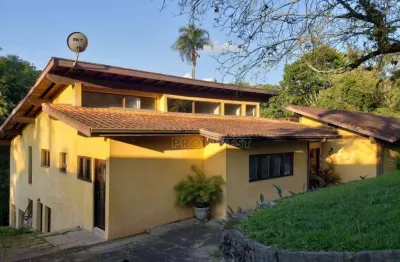 Casa com 3 dormitórios à venda, 500 m² por r$ 2.800.000,00 - chácara dos junqueiras - carapicuíba/sp