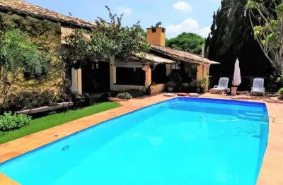 Charmosa casa com 4 dormitórios à venda, 490 m² por r$ 2.100.000 - fazendinha - carapicuíba/sp