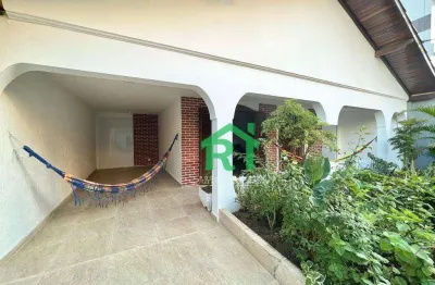 Casa com 4 quartos (1 suíte), 3 vagas e lazer à venda na enseada, guarujá