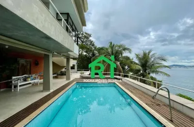 Casa Frente mar com 9 Quartos (9 Suítes), 5 Vagas e Lazer à venda em Enseada, Guarujá