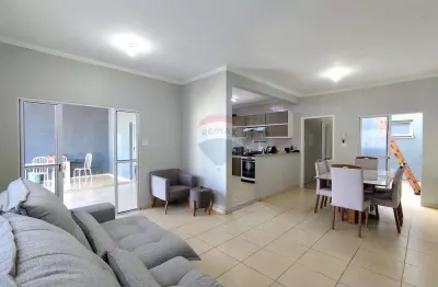 Casa a venda com piscina  e 3 quartos e vaga para 6 carros, no joão aranha, paulínia/sp