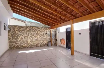 Casa com 4 quartos à venda na Rua Diva Costa Ribeiro, 353, Parque Bom Retiro, Paulínia