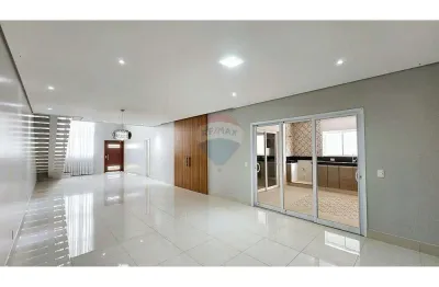 Casa sobrado 3 quartos completo no condomínio reserva real em paulínia: elegância e conforto