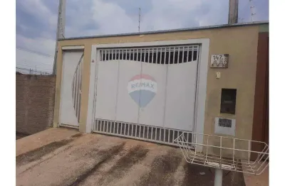 Casa com 2 dormitórios á venda no jardim bela vista iv