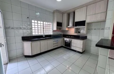 Casa à venda 3 quartos sendo 1 suíte, espaço gourmet, jd. macarenko - sumaré/sp