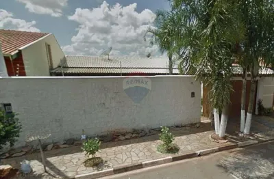 'espaçosa casa a venda com 4 quartos e piscina em paulínia no bairro jardim dos calegaris