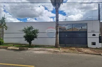 Casa-sobrado para locação com 3 quartos e 4 banheiros em paulínia/sp