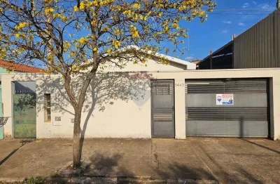 Casa térrea com edícula, 03 dormitórios, VENDA, Cosmópolis SP.